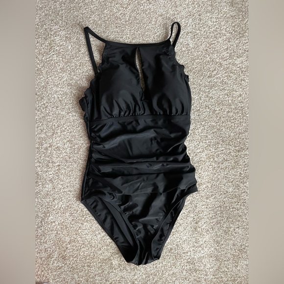 Ellen Tracy Other - Ellen Tracy Elegant Black One Piece Swimsuit - Size 10